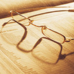 News & glasses-slider