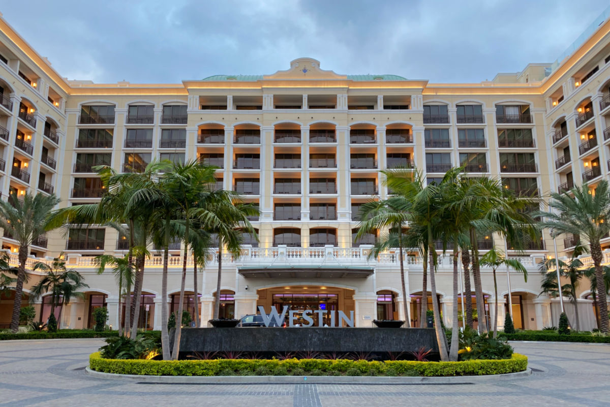Westin-Anaheim-Resort-Exterior-at-Sunrise1